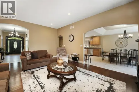 2655 Skinner Street Lasalle ON N9H 2R6