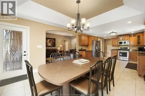 2655 Skinner Street Lasalle ON N9H 2R6