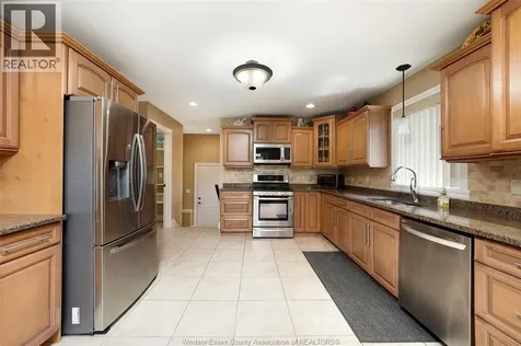 2655 Skinner Street Lasalle ON N9H 2R6