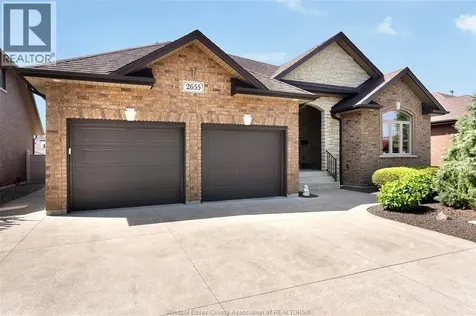 2655 Skinner Street Lasalle ON N9H 2R6