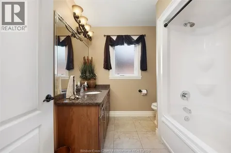 2655 Skinner Street Lasalle ON N9H 2R6