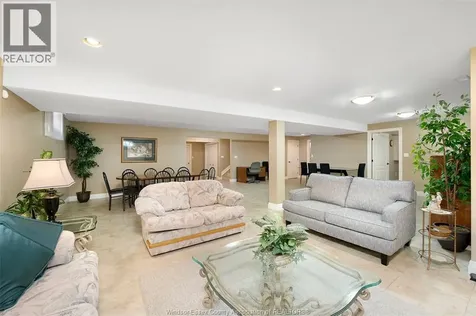 2655 Skinner Street Lasalle ON N9H 2R6
