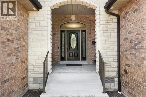 2655 Skinner Street Lasalle ON N9H 2R6