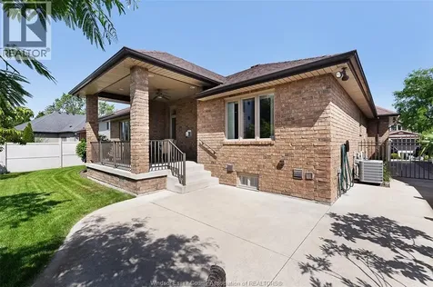2655 Skinner Street Lasalle ON N9H 2R6