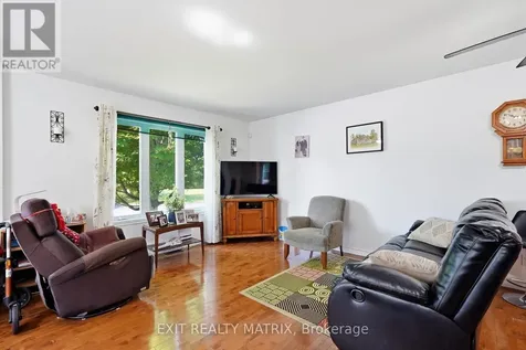 313 Nelson Street Hawkesbury ON K6A 1M1