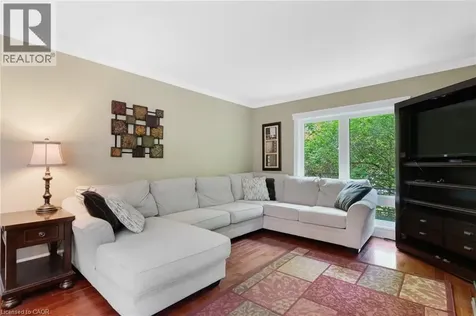 35 Maple Hill Drive Kitchener ON N2M 2R7