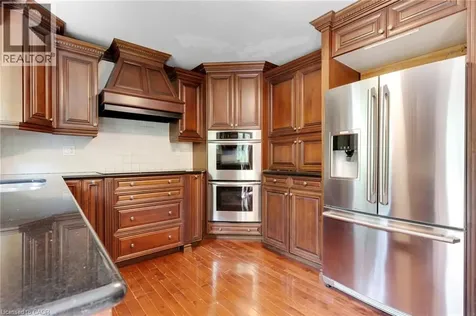 35 Maple Hill Drive Kitchener ON N2M 2R7