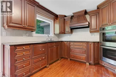 35 Maple Hill Drive Kitchener ON N2M 2R7