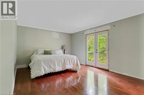 35 Maple Hill Drive Kitchener ON N2M 2R7