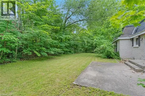 35 Maple Hill Drive Kitchener ON N2M 2R7