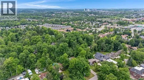 35 Maple Hill Drive Kitchener ON N2M 2R7