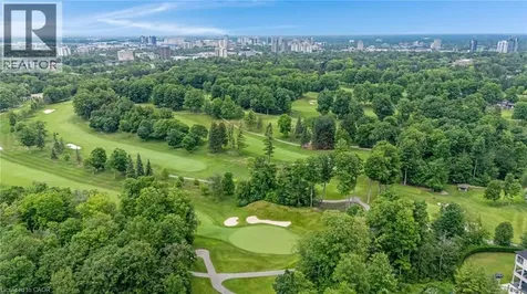35 Maple Hill Drive Kitchener ON N2M 2R7