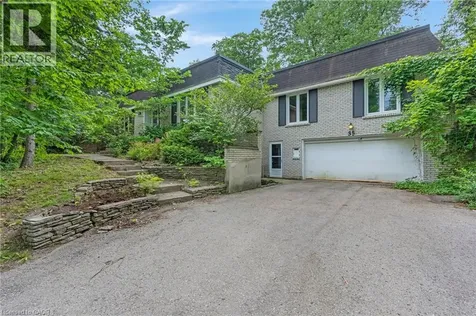 35 Maple Hill Drive Kitchener ON N2M 2R7