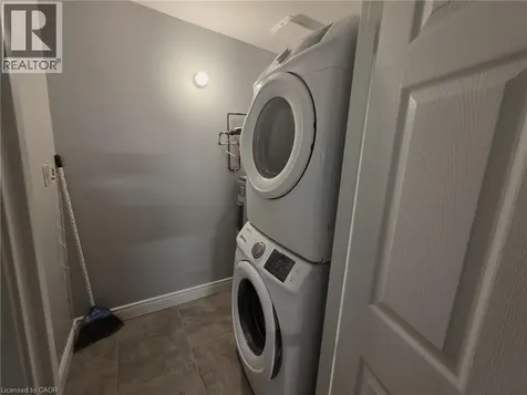 565 Greenfield Avenue Kitchener ON N2C 2P3
