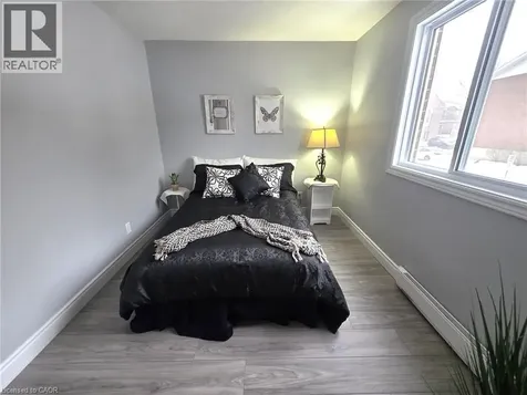 565 Greenfield Avenue Kitchener ON N2C 2P3