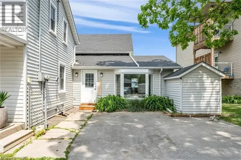 92 Charles Street Baden ON N3A 2N8