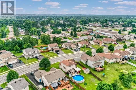 1588 Jeanne D'arc Street Hanmer ON P3P 0A1