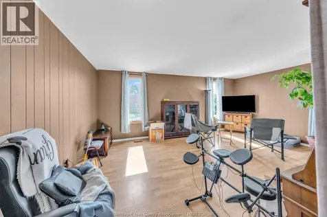 1854 Byng Road Windsor ON N8W 3C9