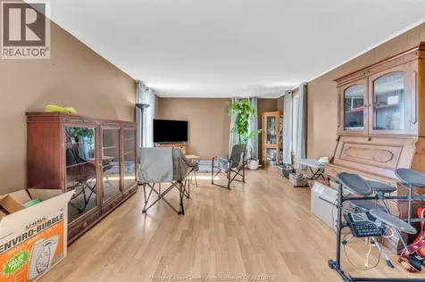 1854 Byng Road Windsor ON N8W 3C9