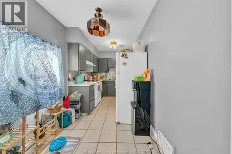 1854 Byng Road Windsor ON N8W 3C9