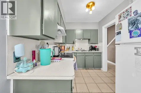 1854 Byng Road Windsor ON N8W 3C9