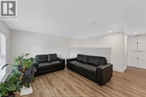 58 Marlborough Street East Leamington ON N8H 1W7