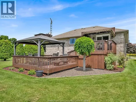 313 Applewood Kingsville ON N9Y 3Y7