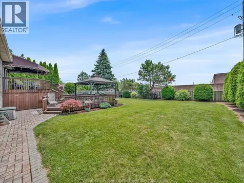 313 Applewood Kingsville ON N9Y 3Y7