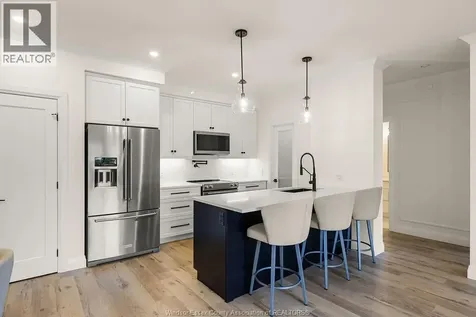 1740 Sprucewood Lasalle ON N9J 0E6