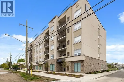 1740 Sprucewood Lasalle ON N9J 0E6