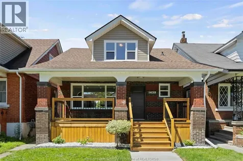 1439 Benjamin Avenue Windsor ON N8X 4N2