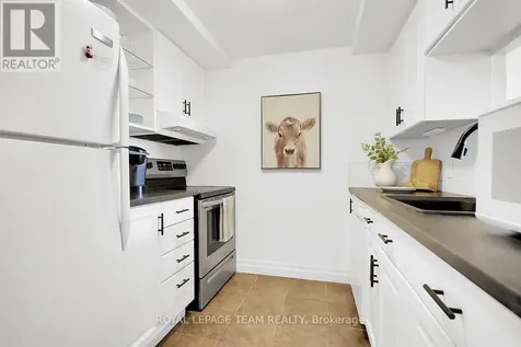 35 Holland Avenue Ottawa ON K1Y 4S2