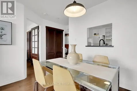35 Holland Avenue Ottawa ON K1Y 4S2