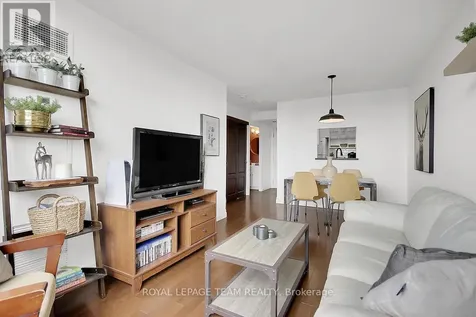 35 Holland Avenue Ottawa ON K1Y 4S2