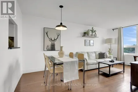 35 Holland Avenue Ottawa ON K1Y 4S2