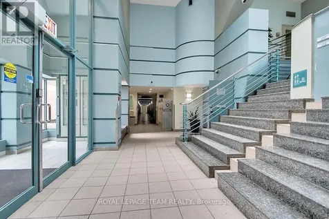35 Holland Avenue Ottawa ON K1Y 4S2