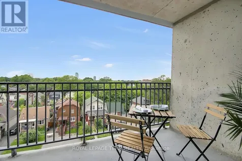 35 Holland Avenue Ottawa ON K1Y 4S2