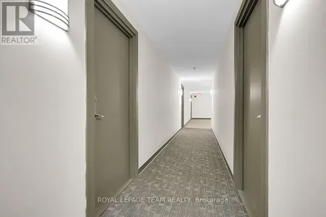 35 Holland Avenue Ottawa ON K1Y 4S2