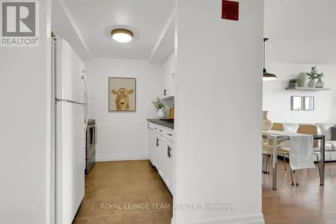 35 Holland Avenue Ottawa ON K1Y 4S2