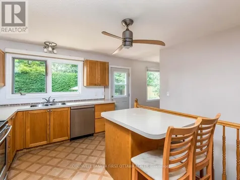 84 Cleadon Drive Ottawa ON K2H 5P3