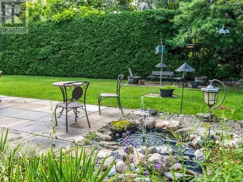 84 Cleadon Drive Ottawa ON K2H 5P3