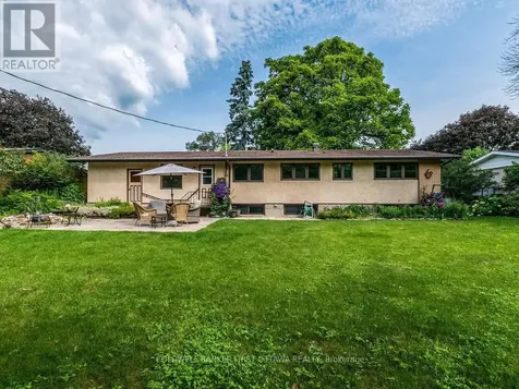 84 Cleadon Drive Ottawa ON K2H 5P3