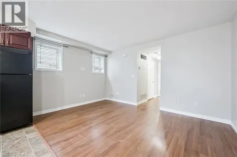 240 Westmeadow Drive Kitchener ON N2N 0A1