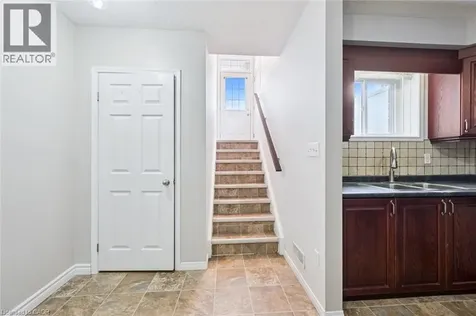 240 Westmeadow Drive Kitchener ON N2N 0A1