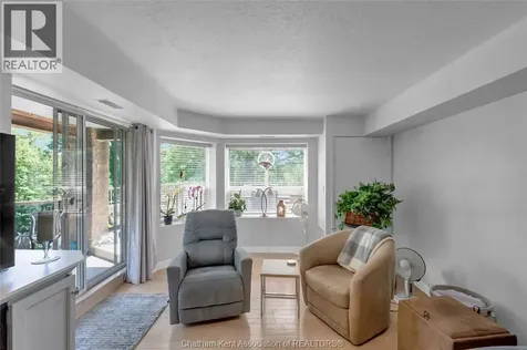 10 Van Allen Avenue Chatham ON N7L 5K1