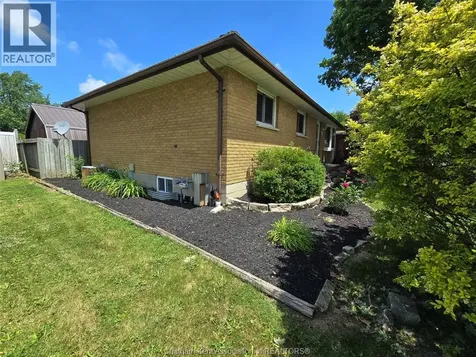 83 Holland Avenue Chatham ON N7M 2C8