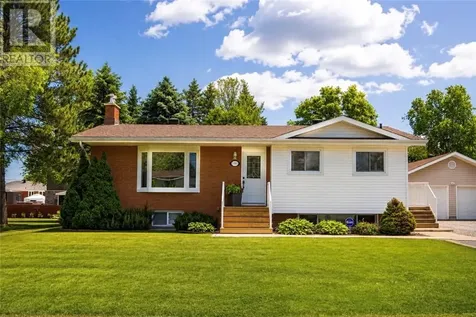 1181 St. Anthony Street Hanmer ON P3P 1B5