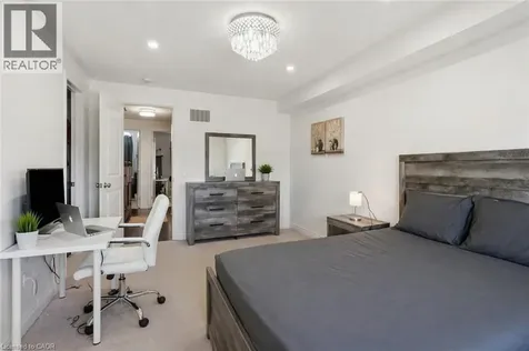 33 Bayonne Drive Stoney Creek ON L8J 0L2