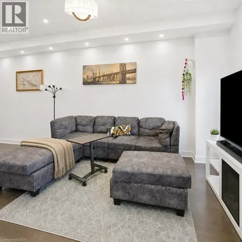 33 Bayonne Drive Stoney Creek ON L8J 0L2