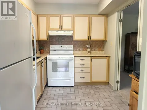 54 Fittons Road West Orillia ON L3V 3T9